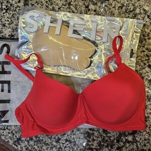 SHEIN Red Bra & Invisible Bras